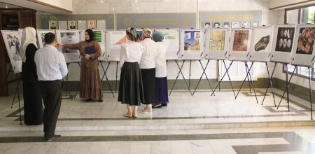 В Министерства финансов ЧР открылась выставка «Эволюция денег»