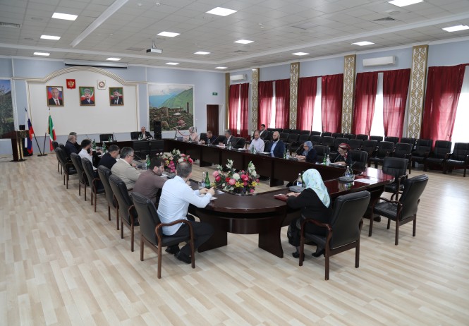 В Минфине подвели итоги работы по внедрению безналичной оплаты в регионе