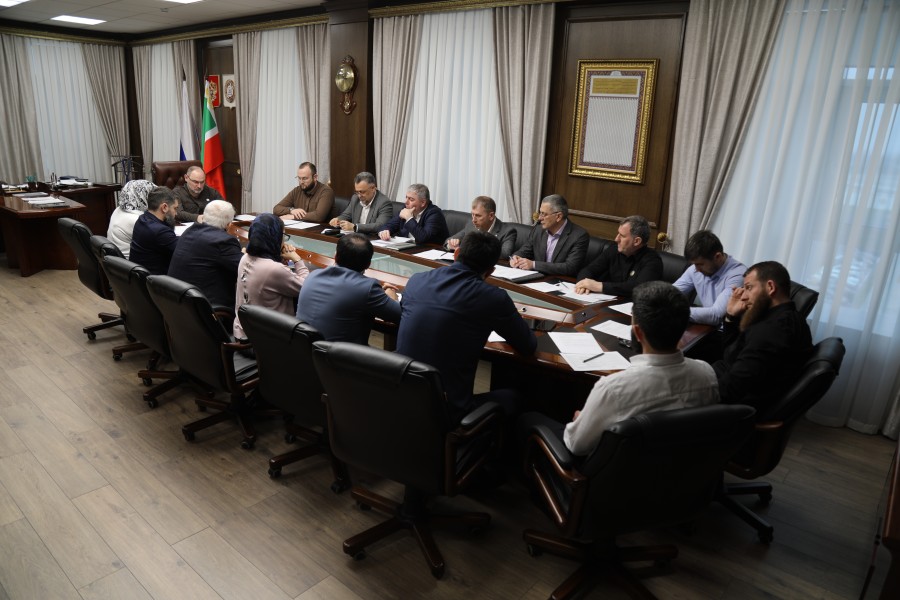 В Минфине ЧР обсудили итоги и планы развития безналичных платежей в регионе